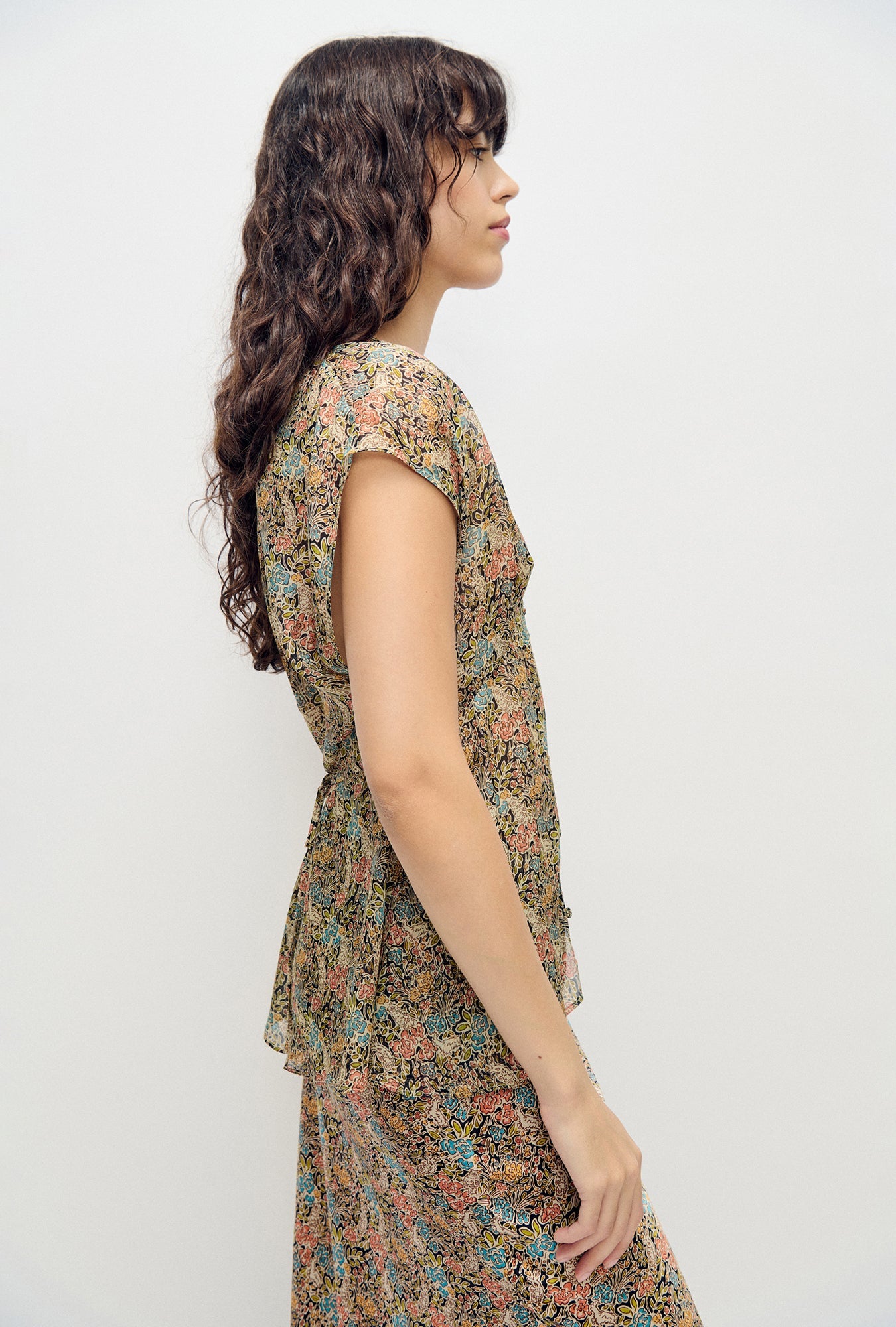 Silk Laundry Chiffon V-Neck Top (Sugar Floral)