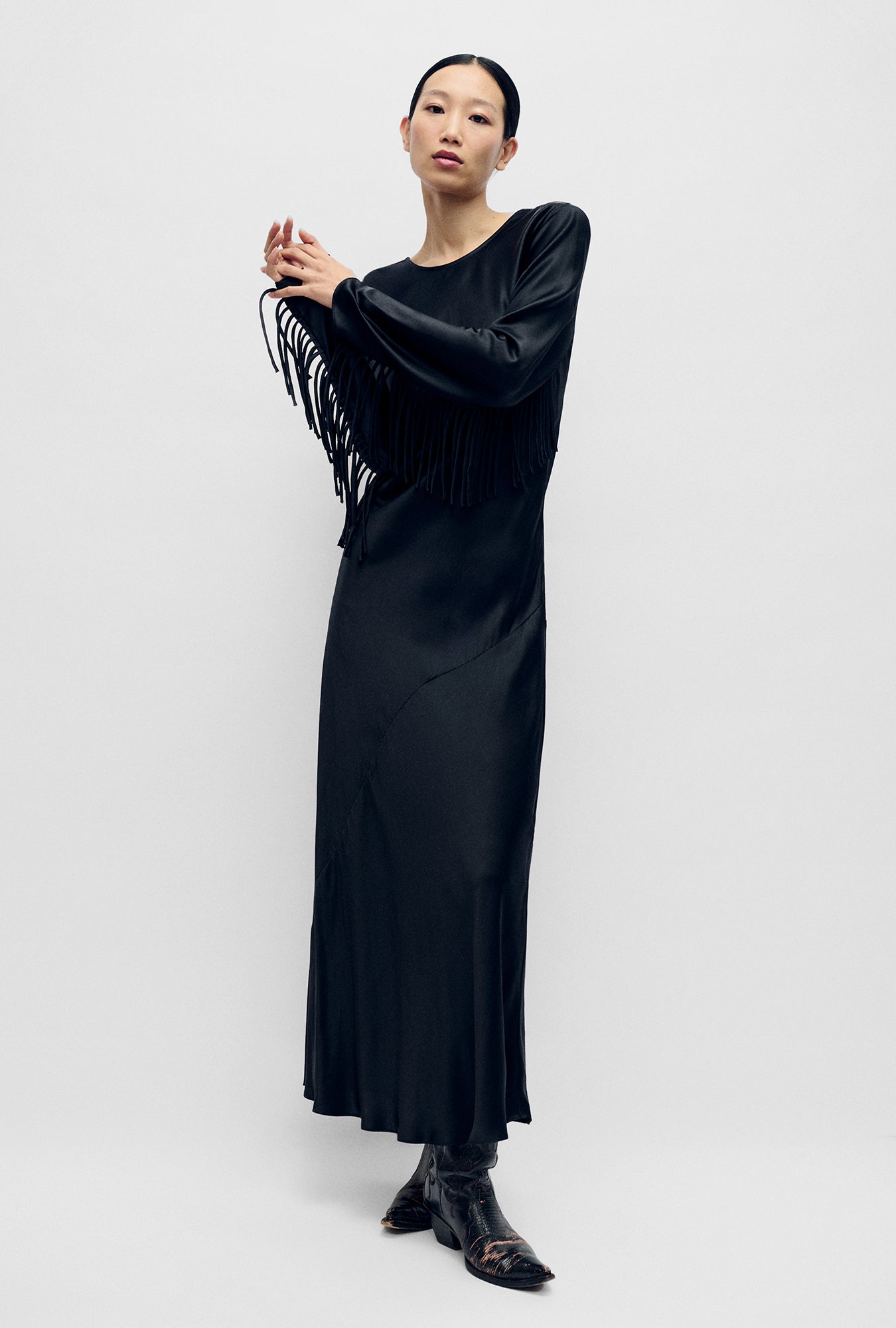 Silk Laundry FRINGE FULL SLEEVE BIAS DRESS (Black)