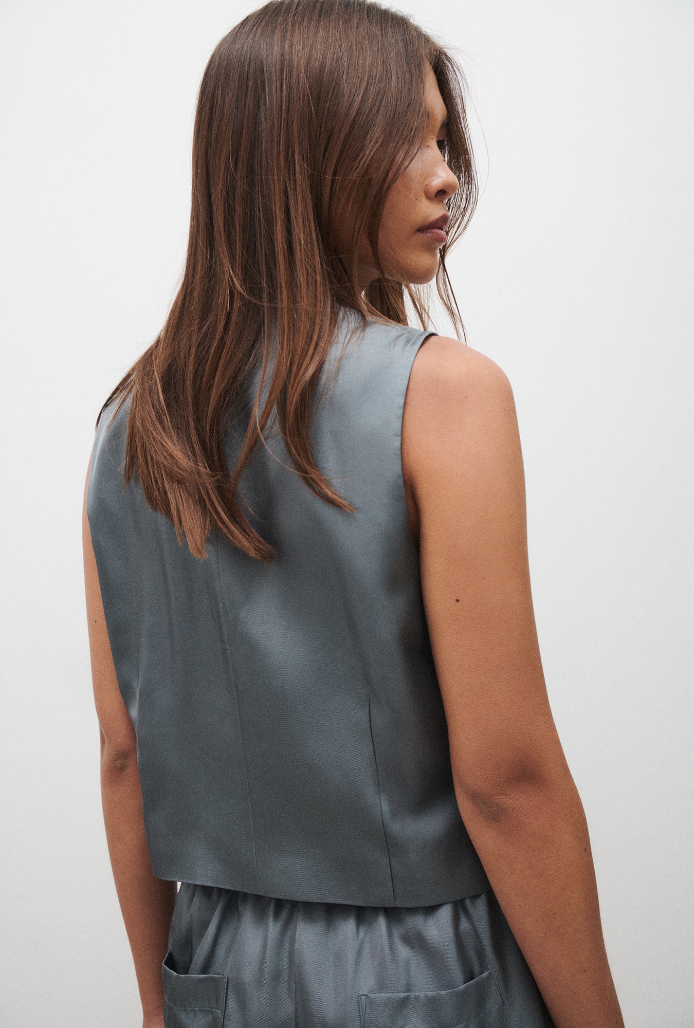 Silk Laundry Twill Vest (Slate)
