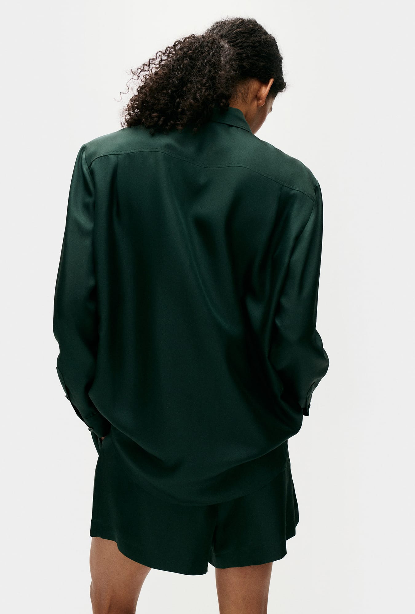 Silk Laundry Twill Boyfriend Shirt (Scarab)