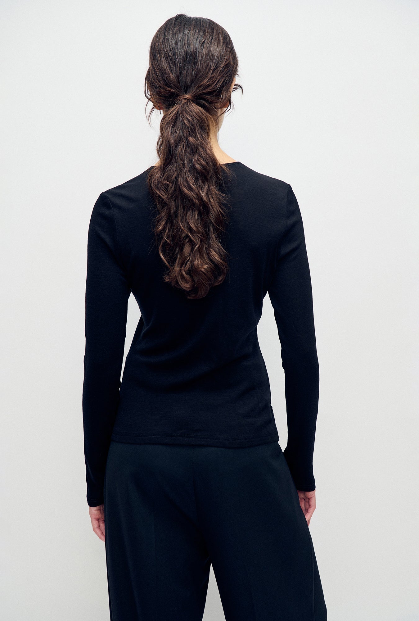 Silk Laundry Merino Cardigan (Black)