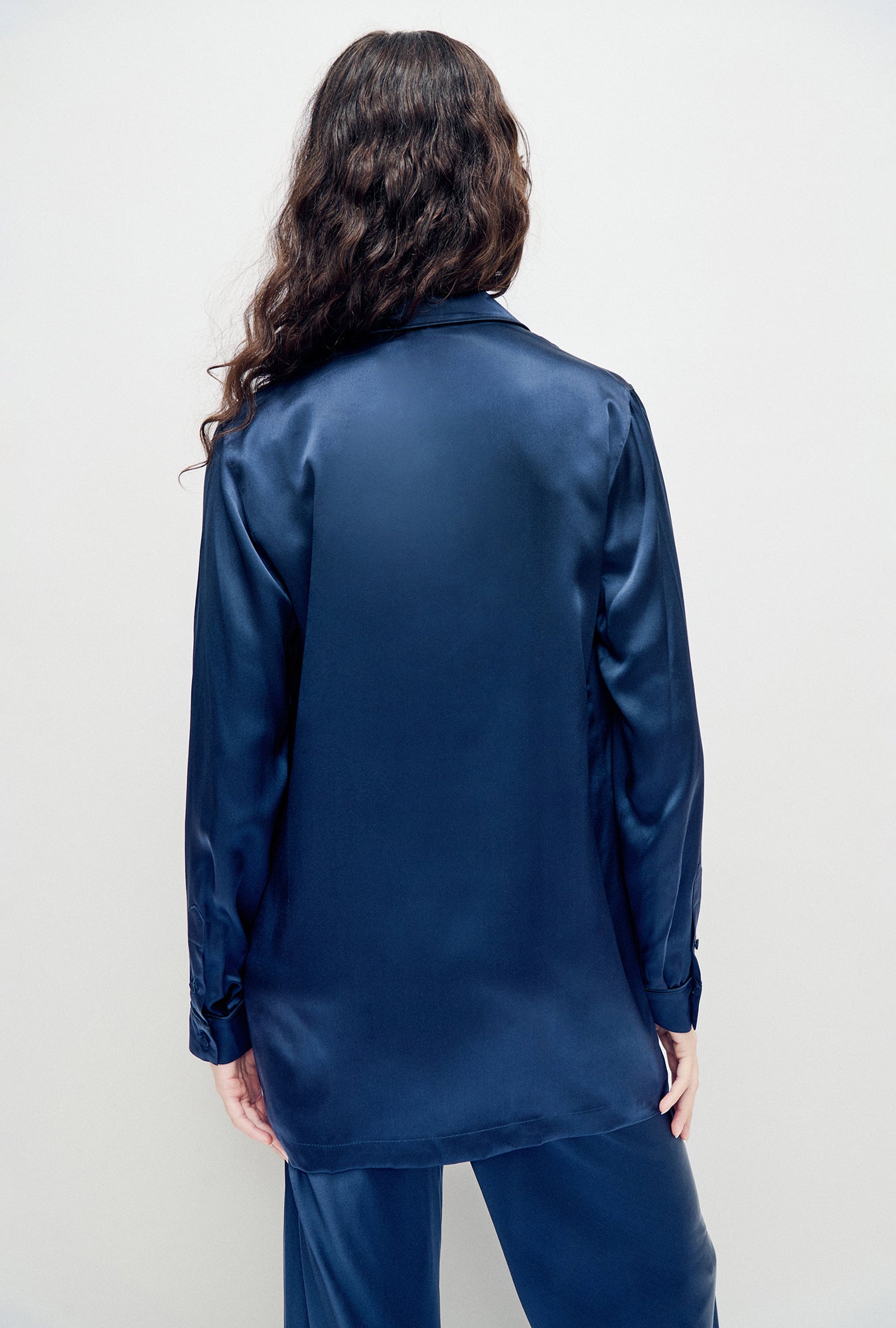 Silk Laundry Relaxed Blazer (Midnight)
