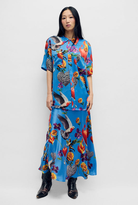 Image of a model wearing Tops. Product name - Short Sleeve Boyfriend Shirt Dearly Beloved Mirage in Dearly Beloved Mirage colour by brand - Silk Laundry