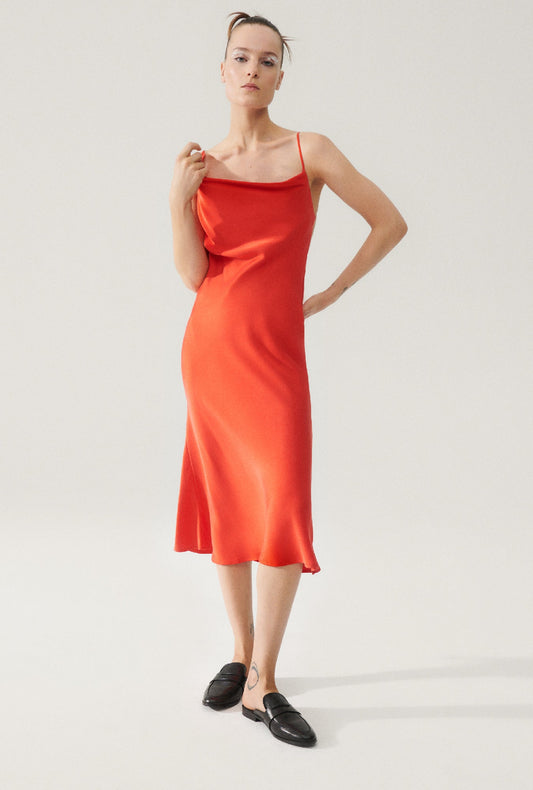Image of Dresses. Productname: Carrie Dress Poppy in Poppy colour by brand - Silk Laundry