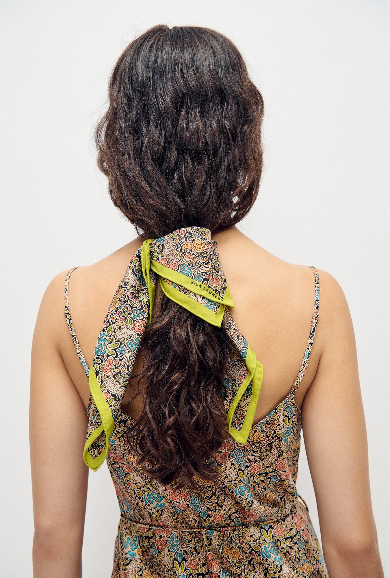 Silk Laundry Twill Scarf (Sugar Floral)