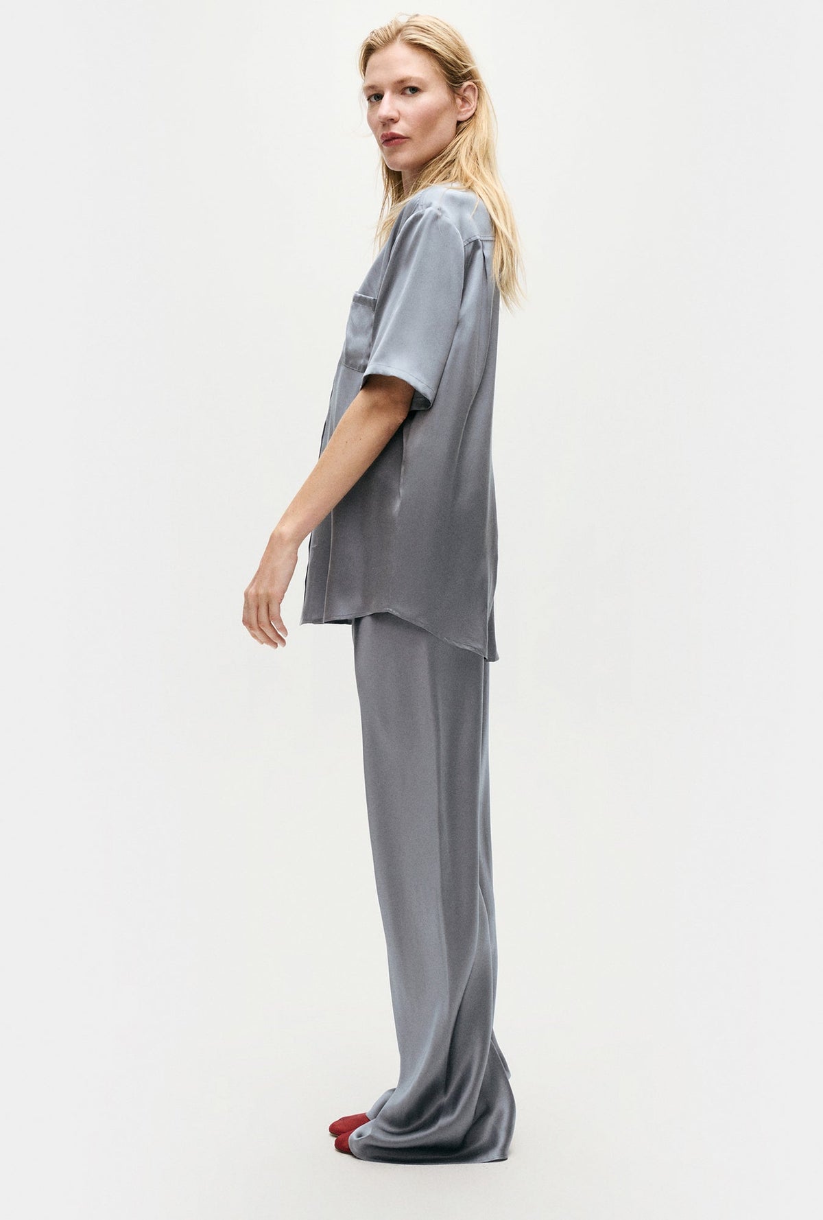 Silk Laundry Short Sleeve Boyfriend Shirt (Storm)