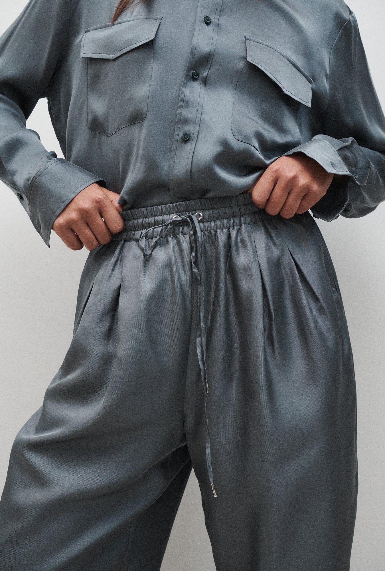 Silk Laundry Twill Slouch Pants (Slate)