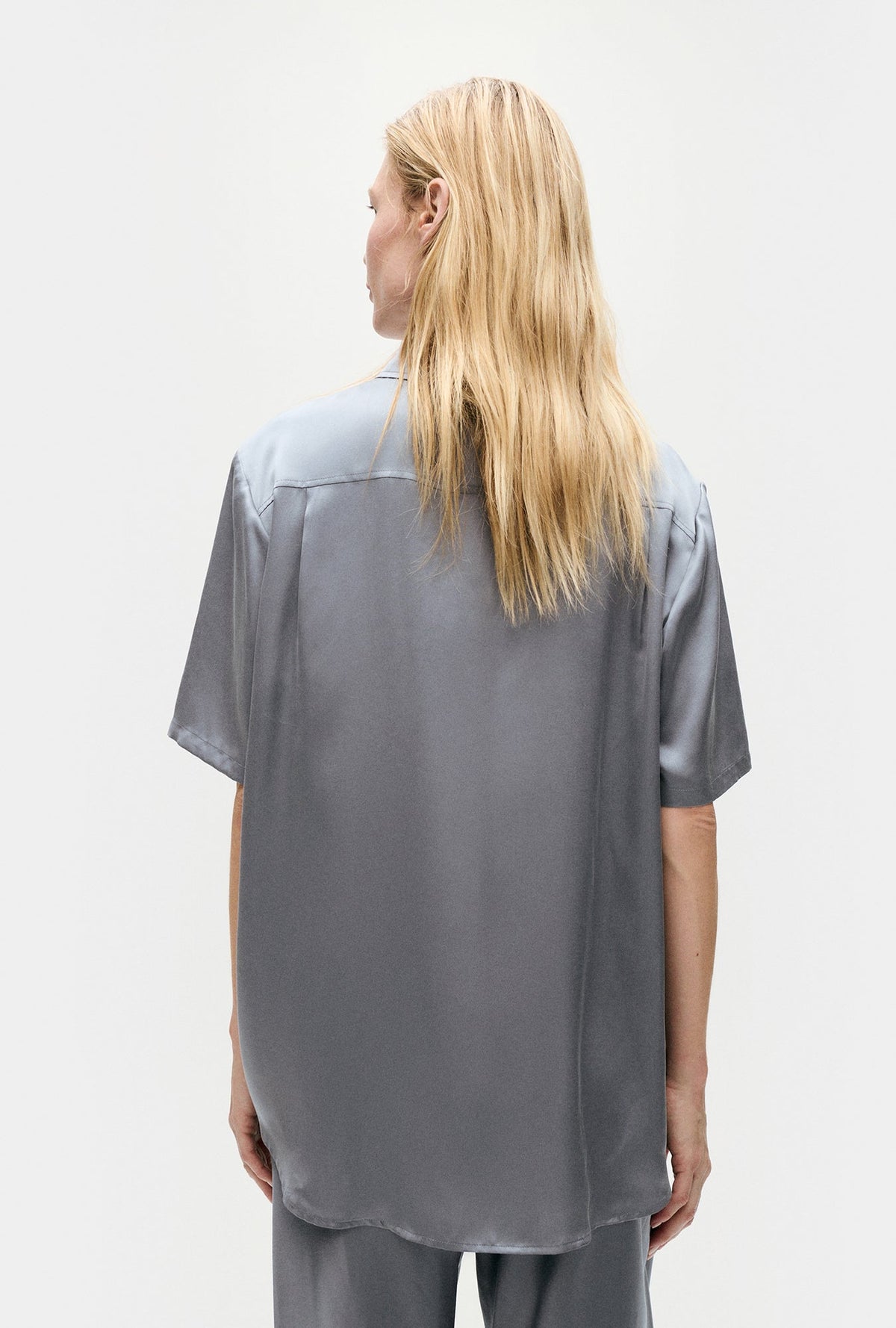 Silk Laundry Short Sleeve Boyfriend Shirt (Storm)