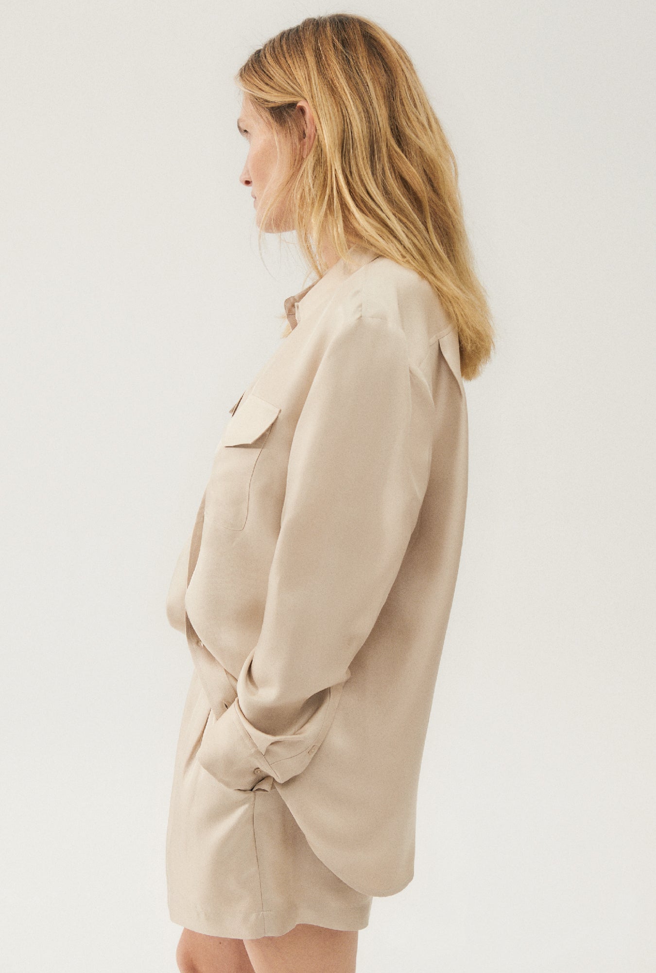 Silk Laundry Twill Boyfriend Shirt (Hazelnut)