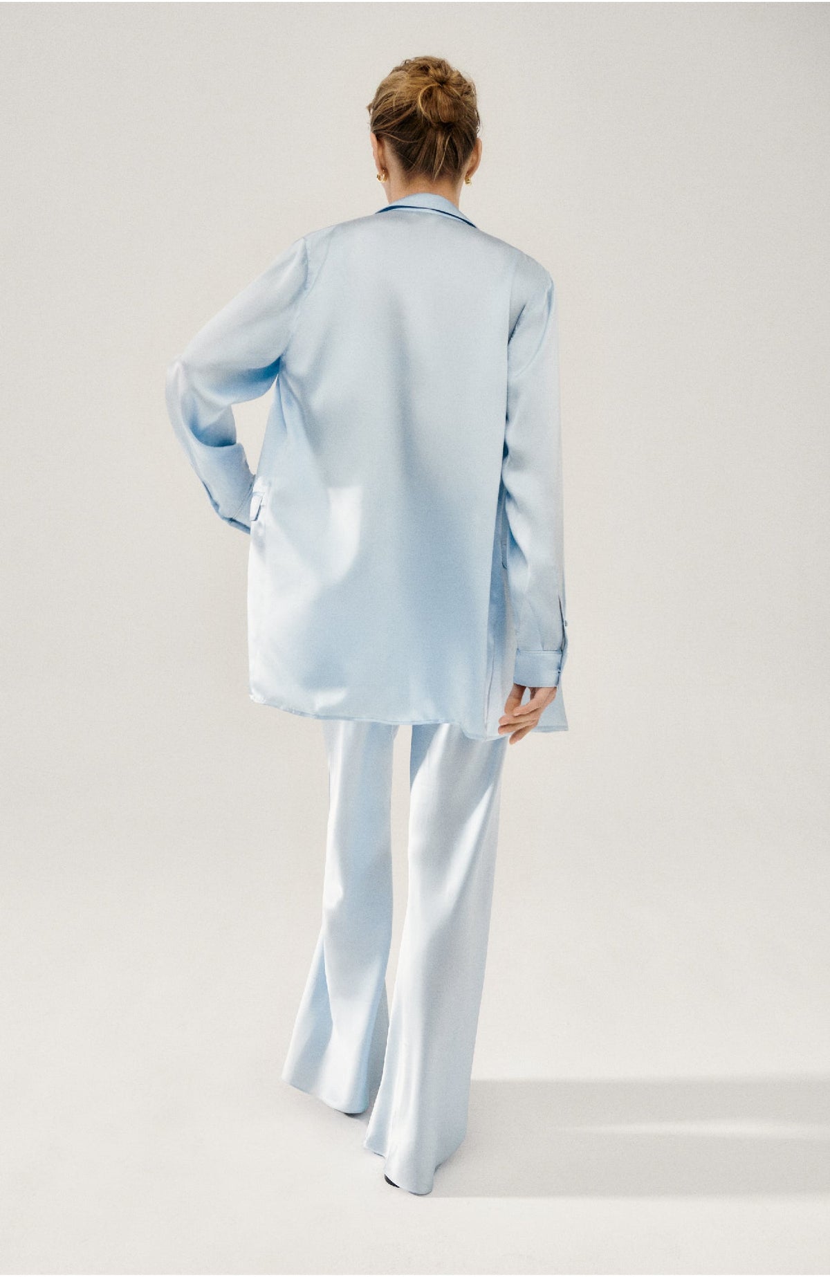Silk Laundry Relaxed Blazer (Sky)