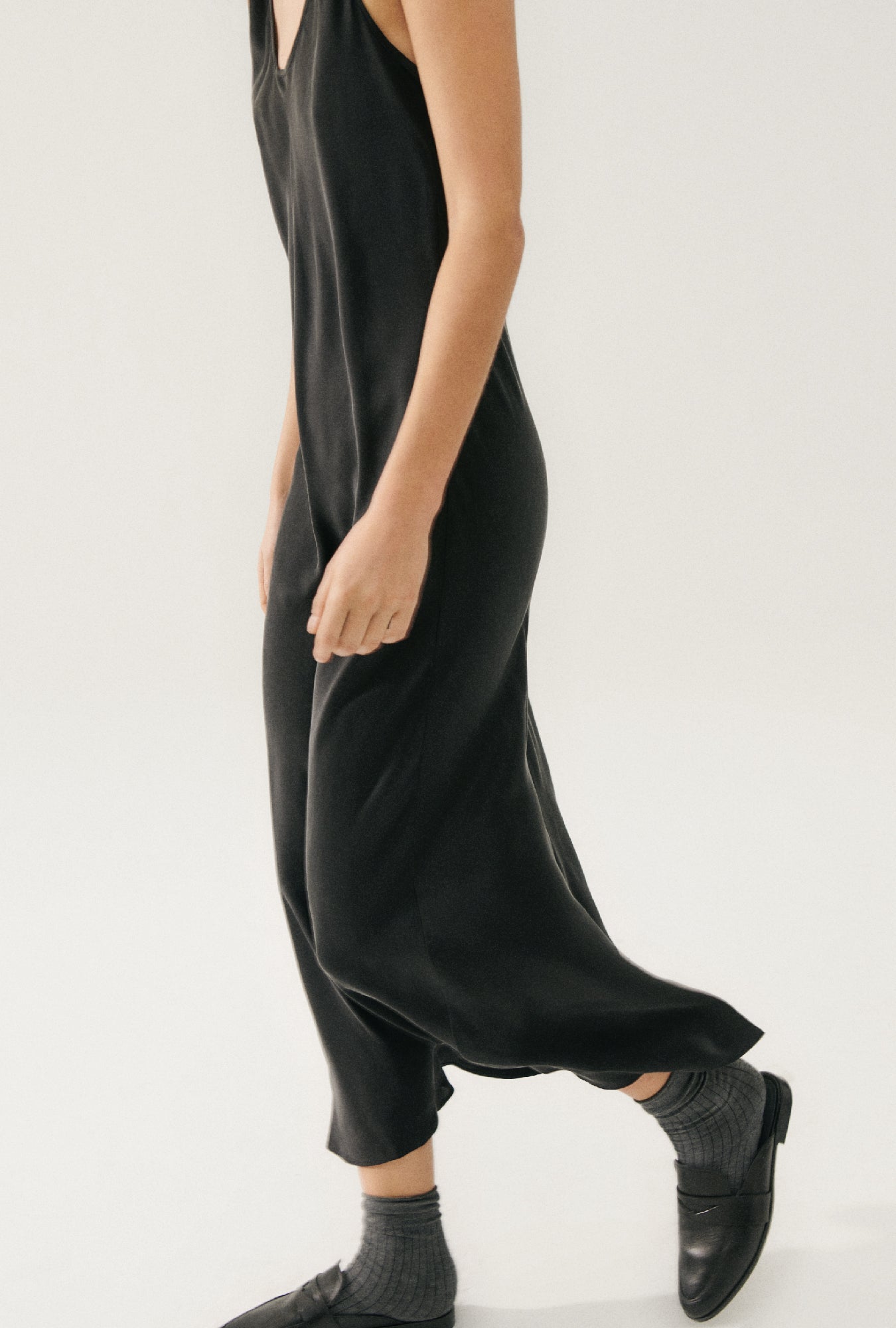 Silk Laundry Scoop Neck Dress (Black)