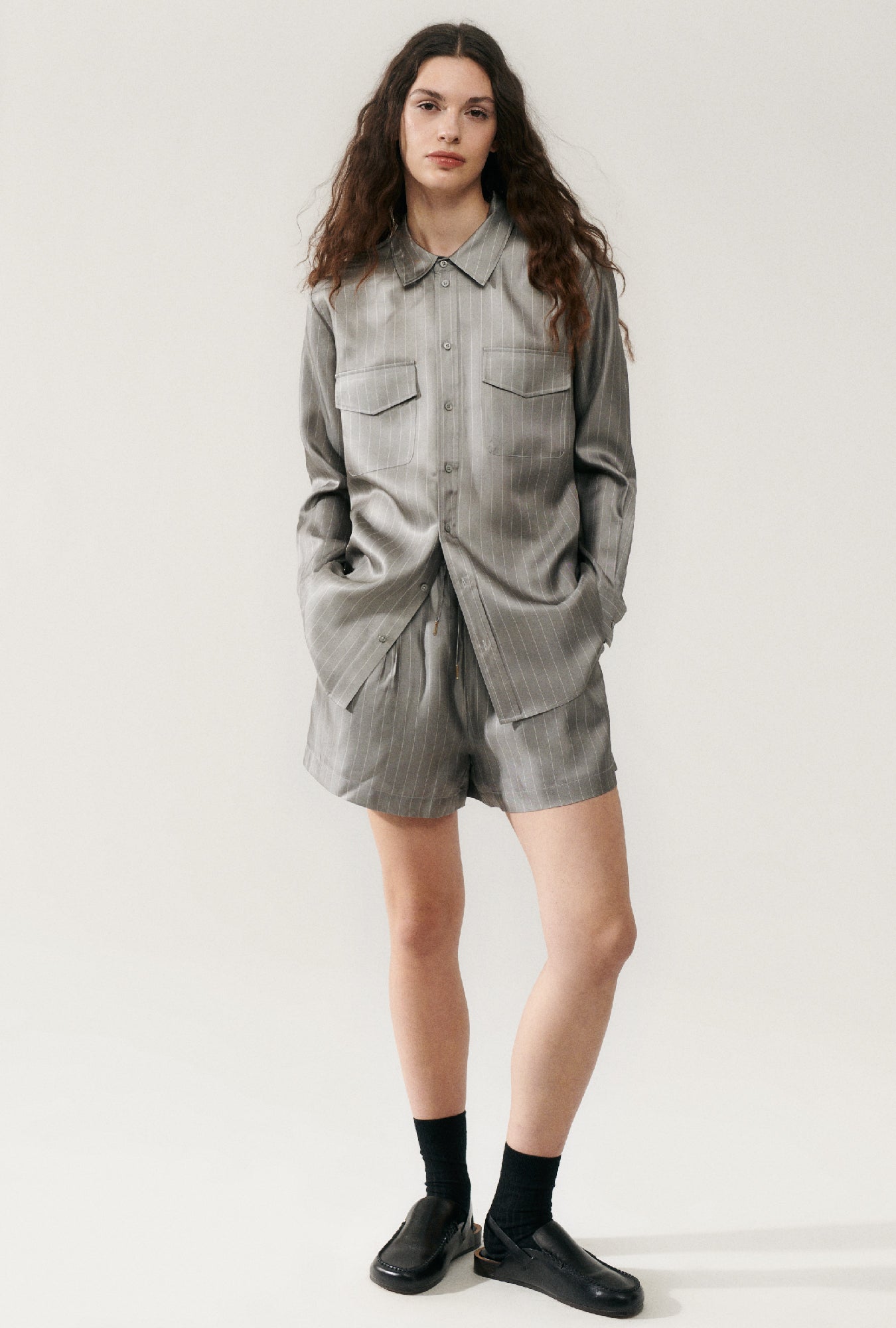 Silk Laundry Twill Boyfriend Shirt (Moon Pinstripe)