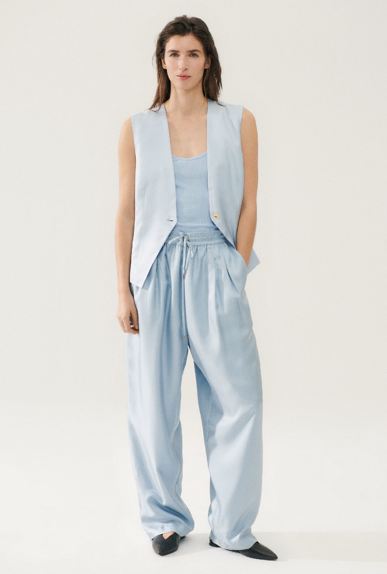 Silk Laundry Twill Slouch Vest (Sky)