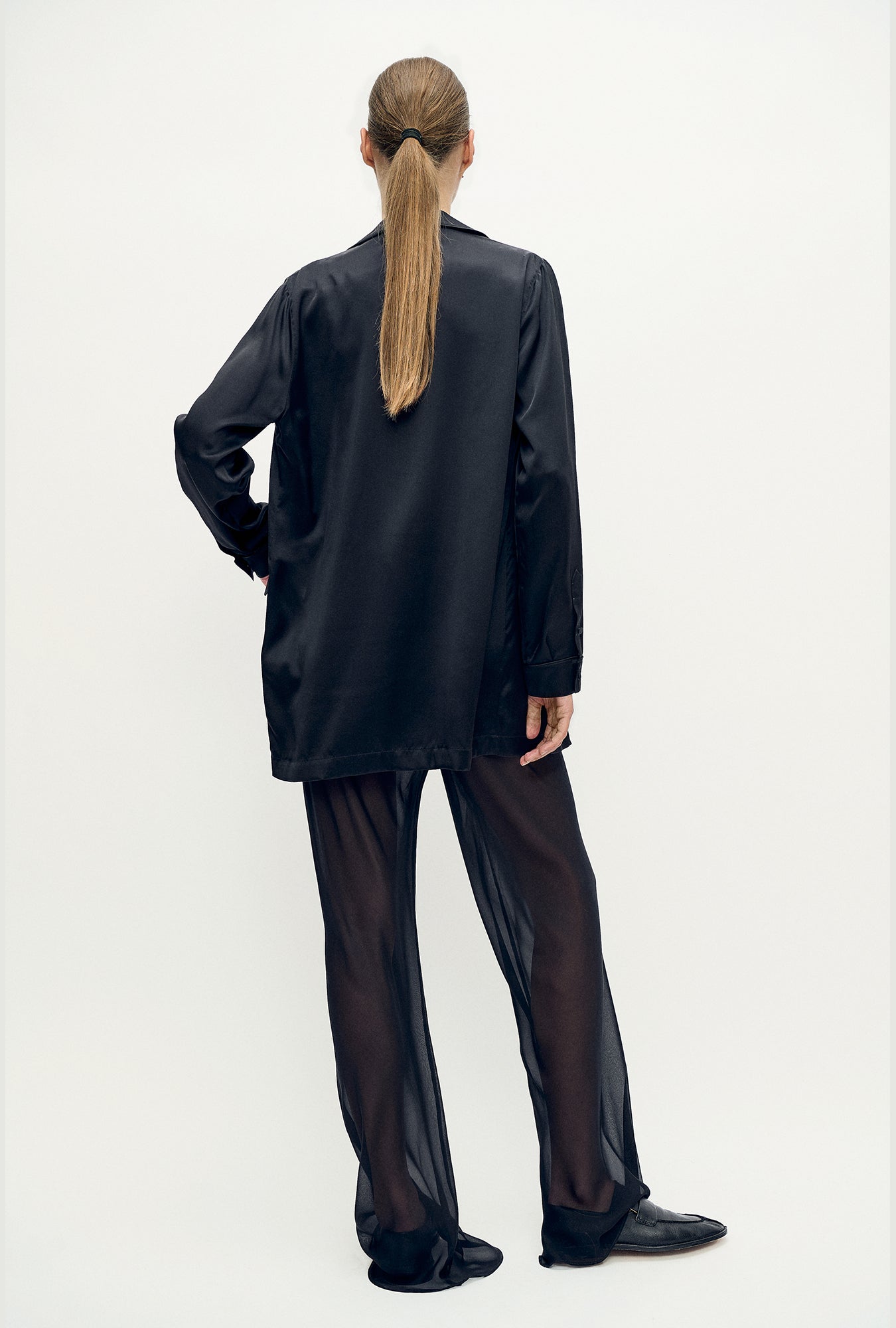 Silk Laundry Relaxed Blazer (Black)
