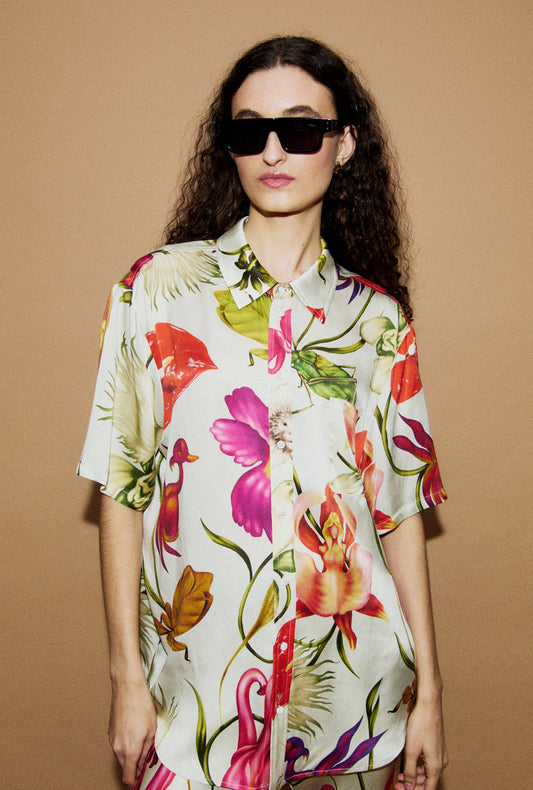 Image of a model wearing Tops. Product name - Short Sleeve Boyfriend Shirt Wonderland in Wonderland colour by brand - Silk Laundry