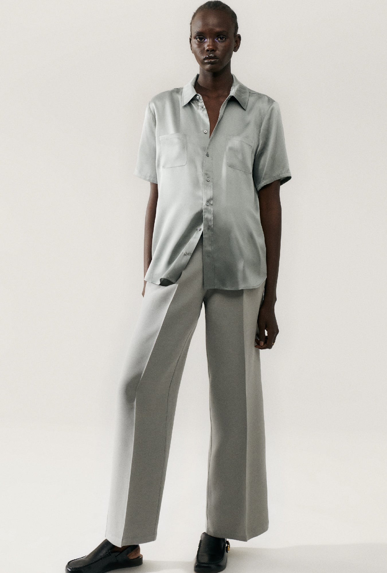 Silk Laundry Short Sleeve Boyfriend Shirt (Moon)