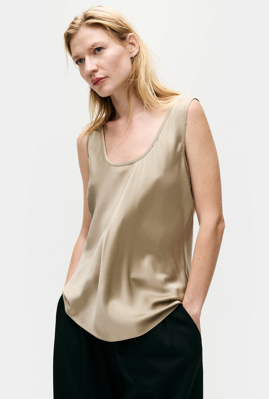 Image of a model wearing Tops. Productname: Scoop Neck Tank Graphite in Graphite colour by brand - Silk Laundry