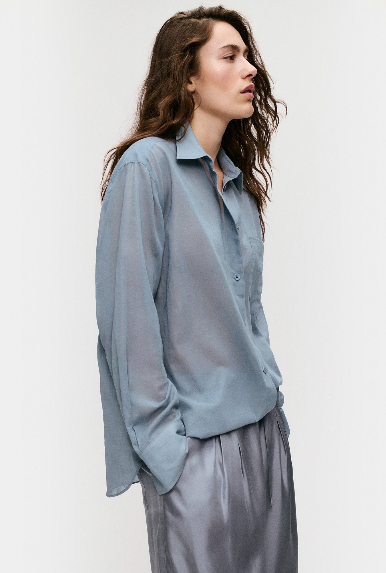 Silk Laundry Sheer Cotton Pleated Yoke Shirt (Storm)