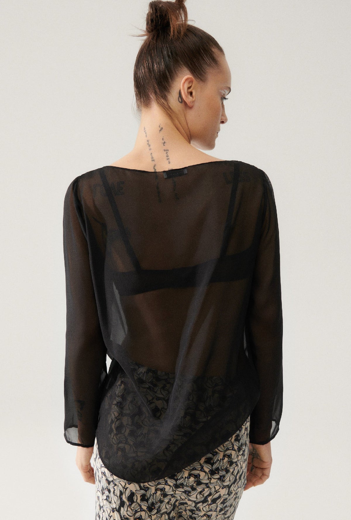 Silk Laundry Chiffon Audrey Top (Black)