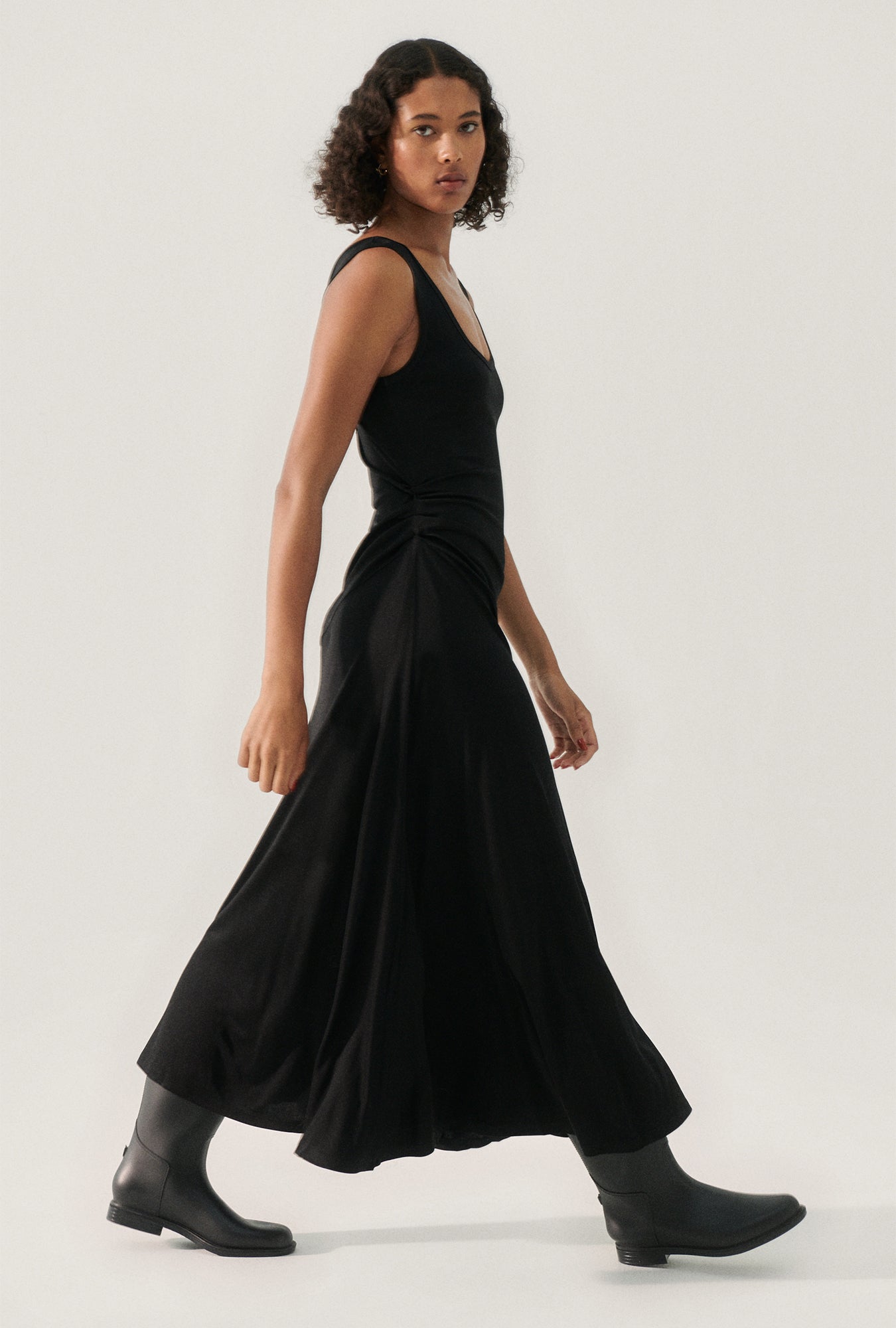 Silk Laundry Jersey Sleeveless Dress (Black)