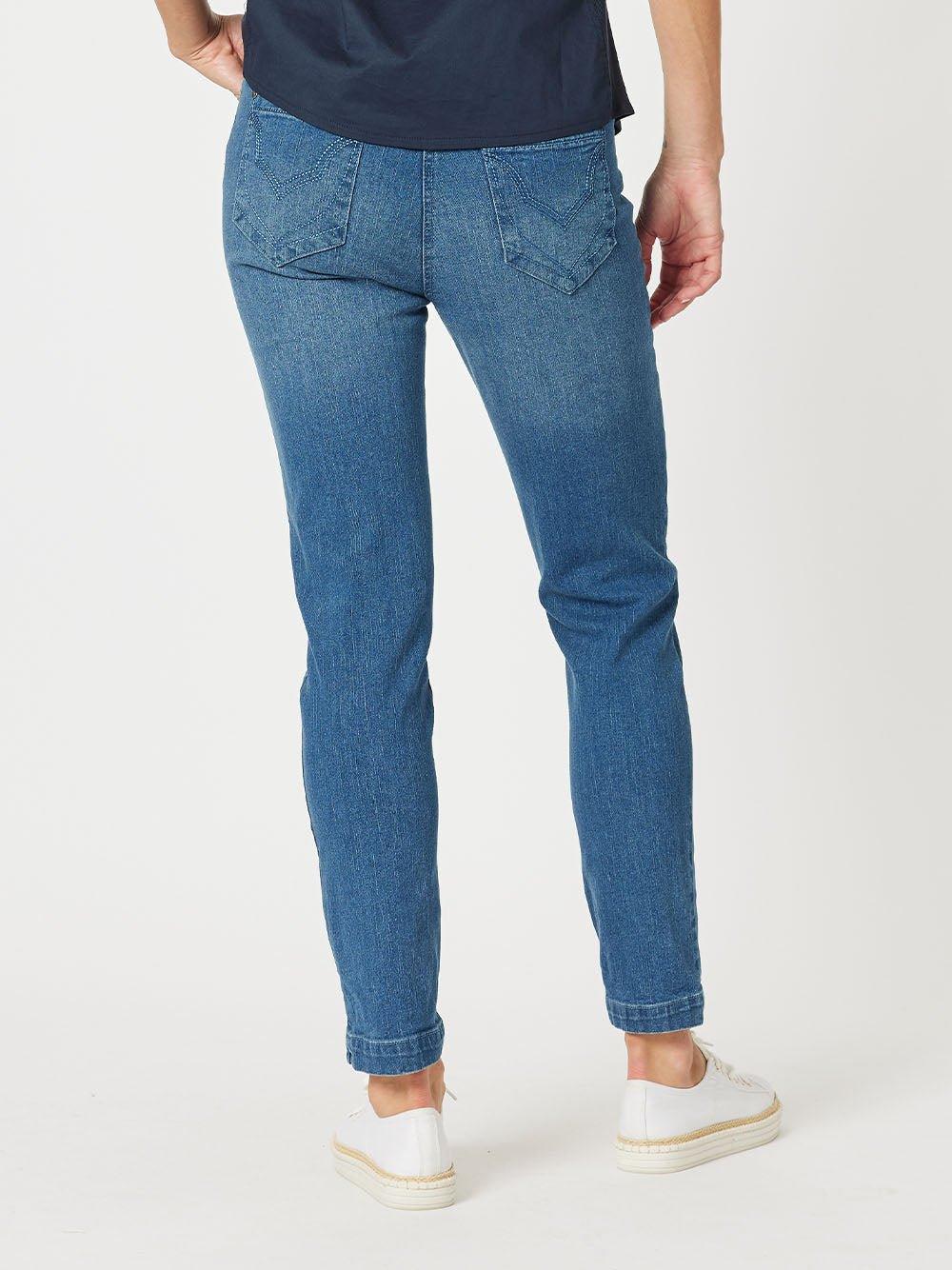 Gordon Smith Miracle Slim Leg Jean (Washed Denim)