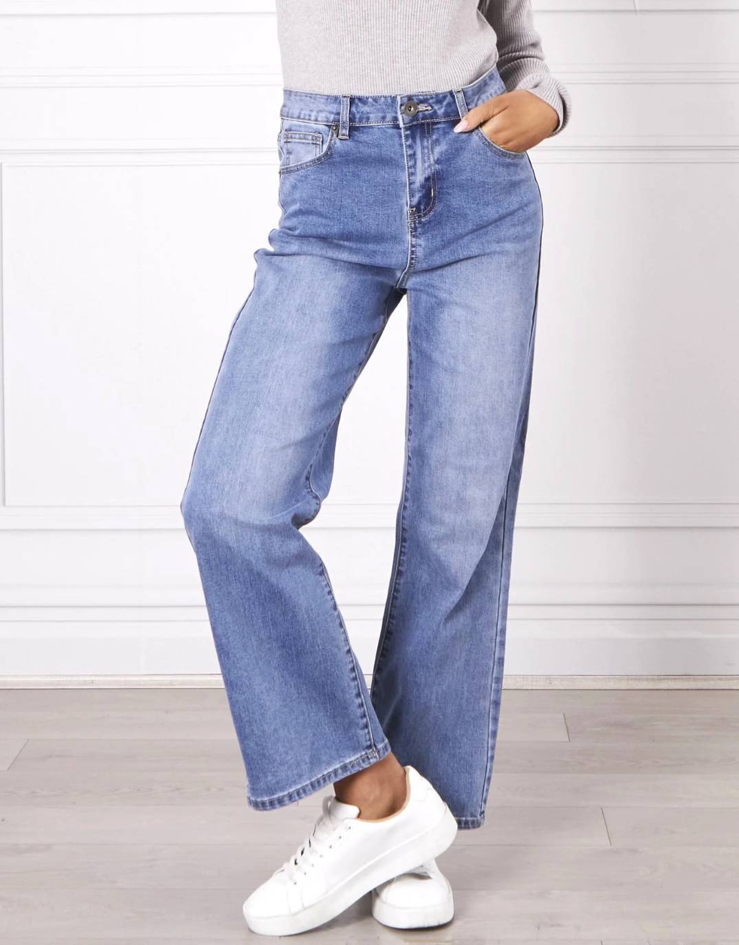Demi Straight Leg Jeans - (Blue)