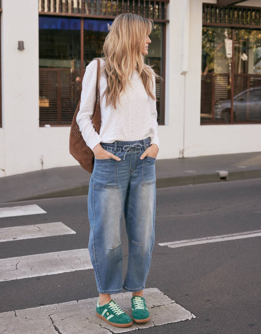 Image of Jeans. Productname: Leo Barrel Jeans - in Blue Denim colour by brand - Monaco