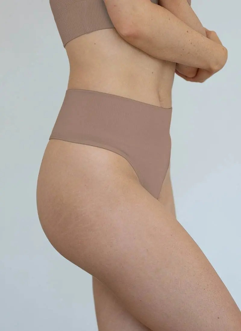 CHICHI G - CHESTNUT