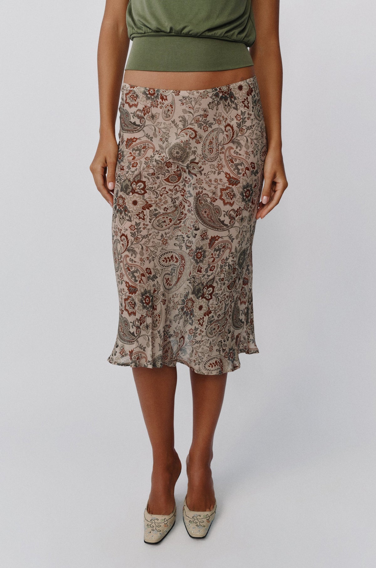 With Jéan Olea Skirt (Stone Paisley)
