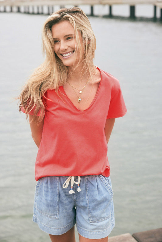 White & Co. Original V Neck T-Shirt (Poppy)