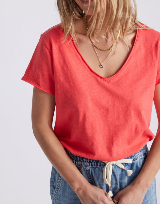 White & Co. Original V Neck T-Shirt (Poppy)