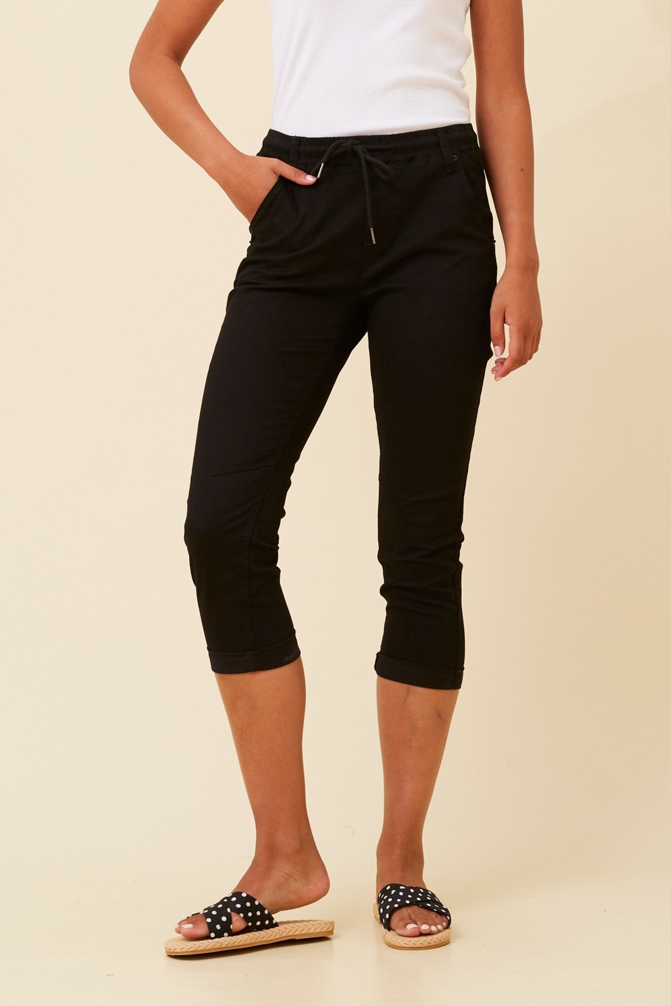 JANIA SOLID JOGGER PANTS (Black)
