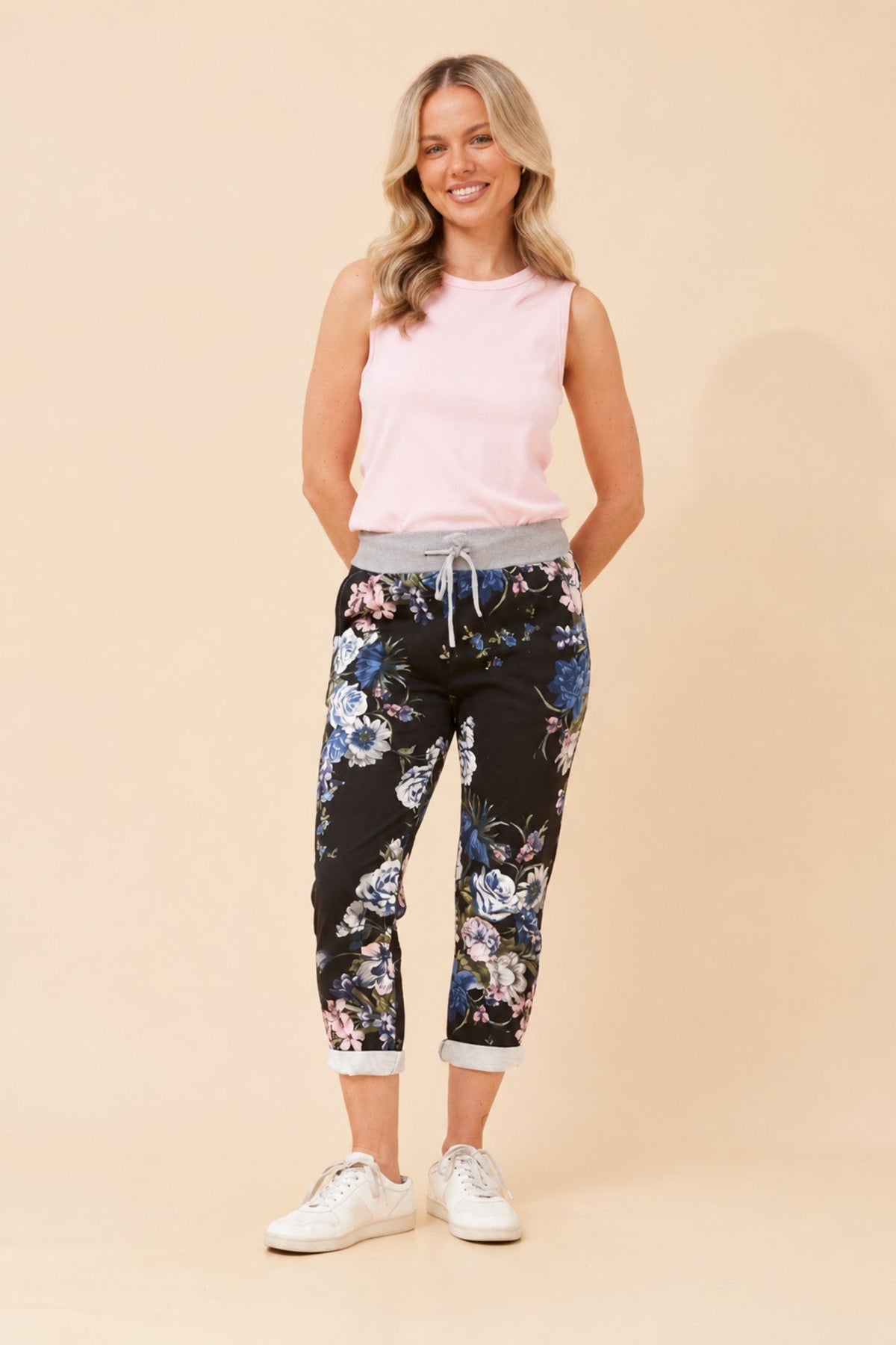 BOTTEGA MODA GINNA FLORAL JOGGER PANTS (Multi Black)