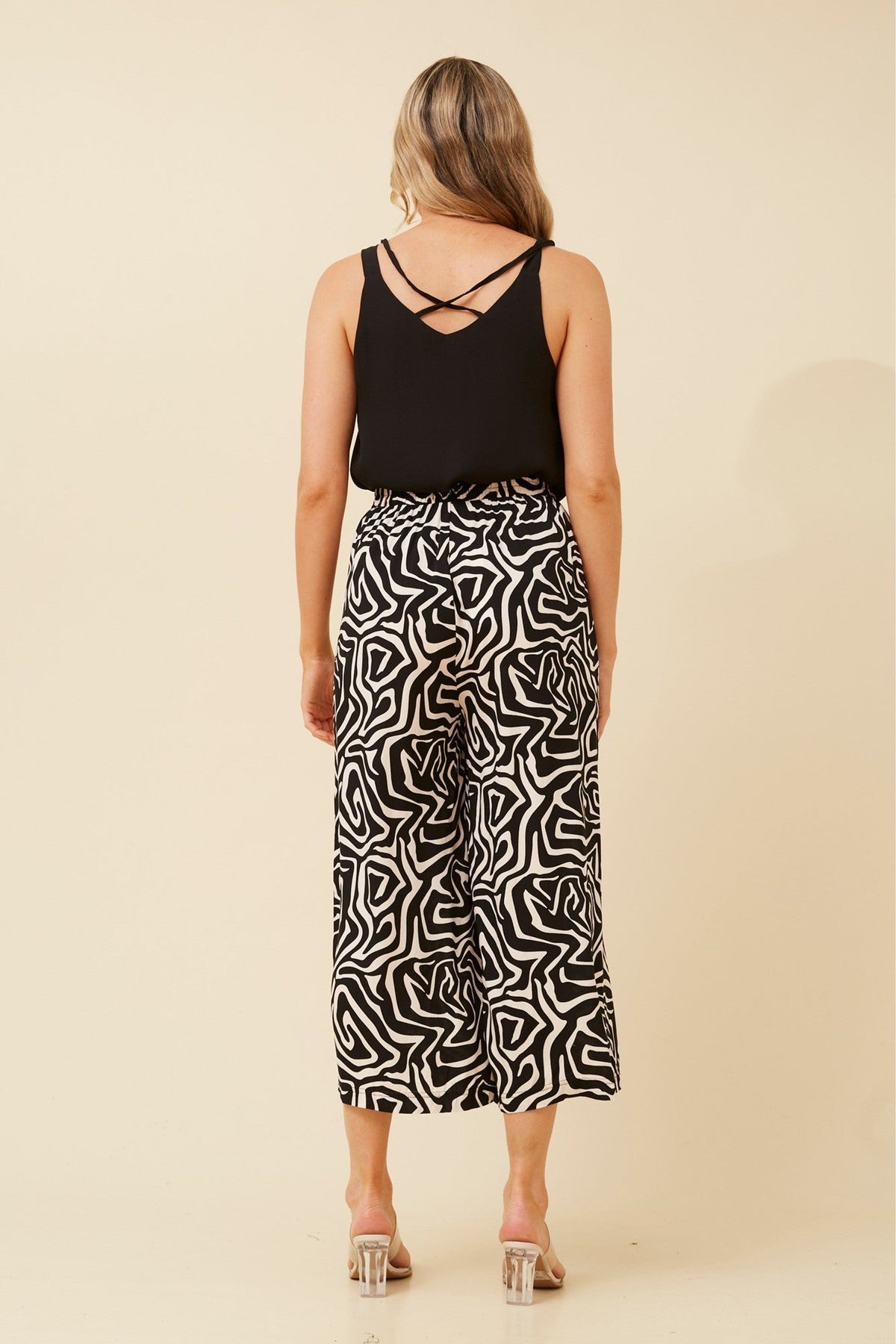 SUZE ABSTRACT PRINT CULOTTES (Black)