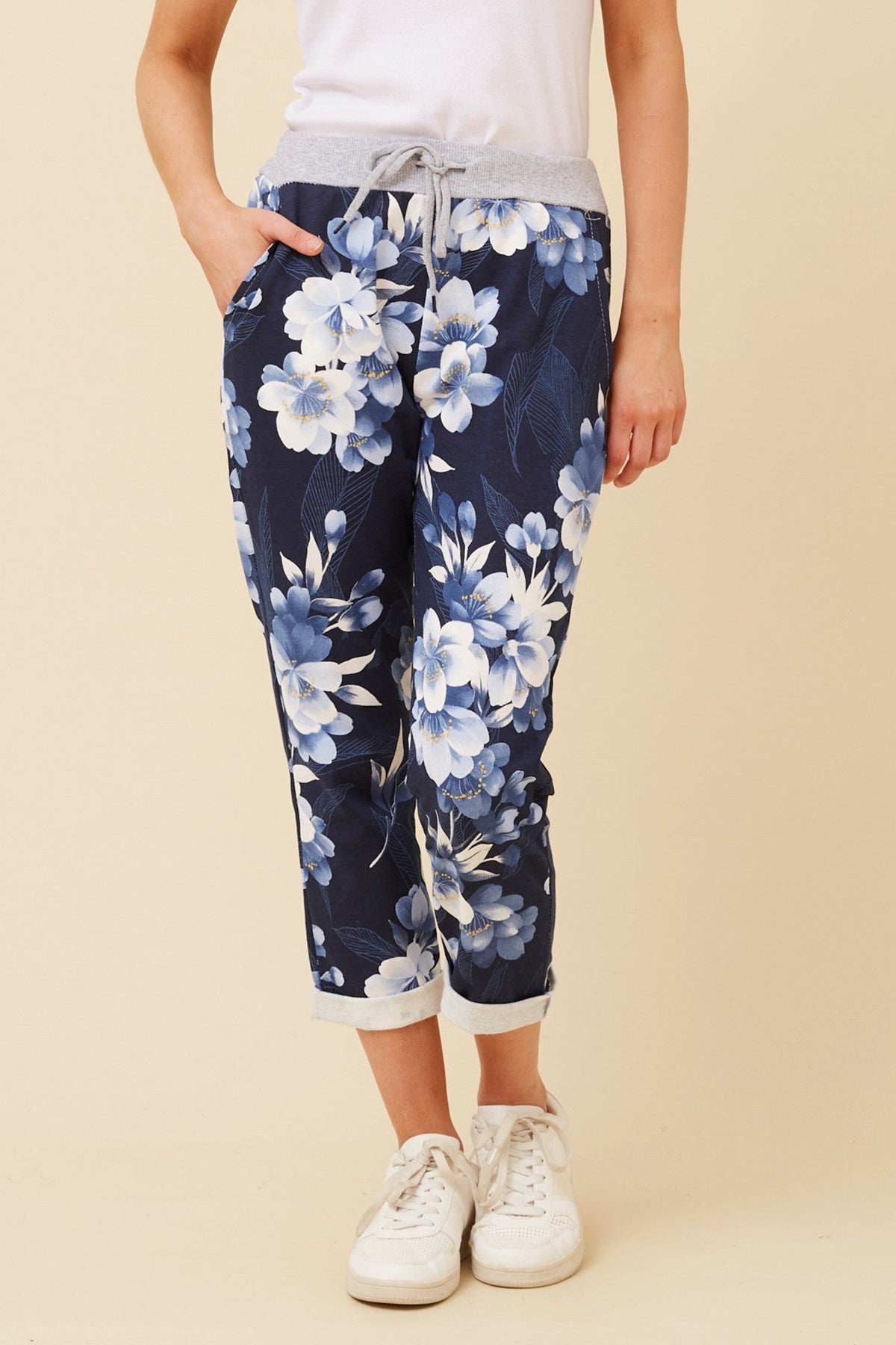 GINNA FLORAL JOGGER PANTS (Navy)