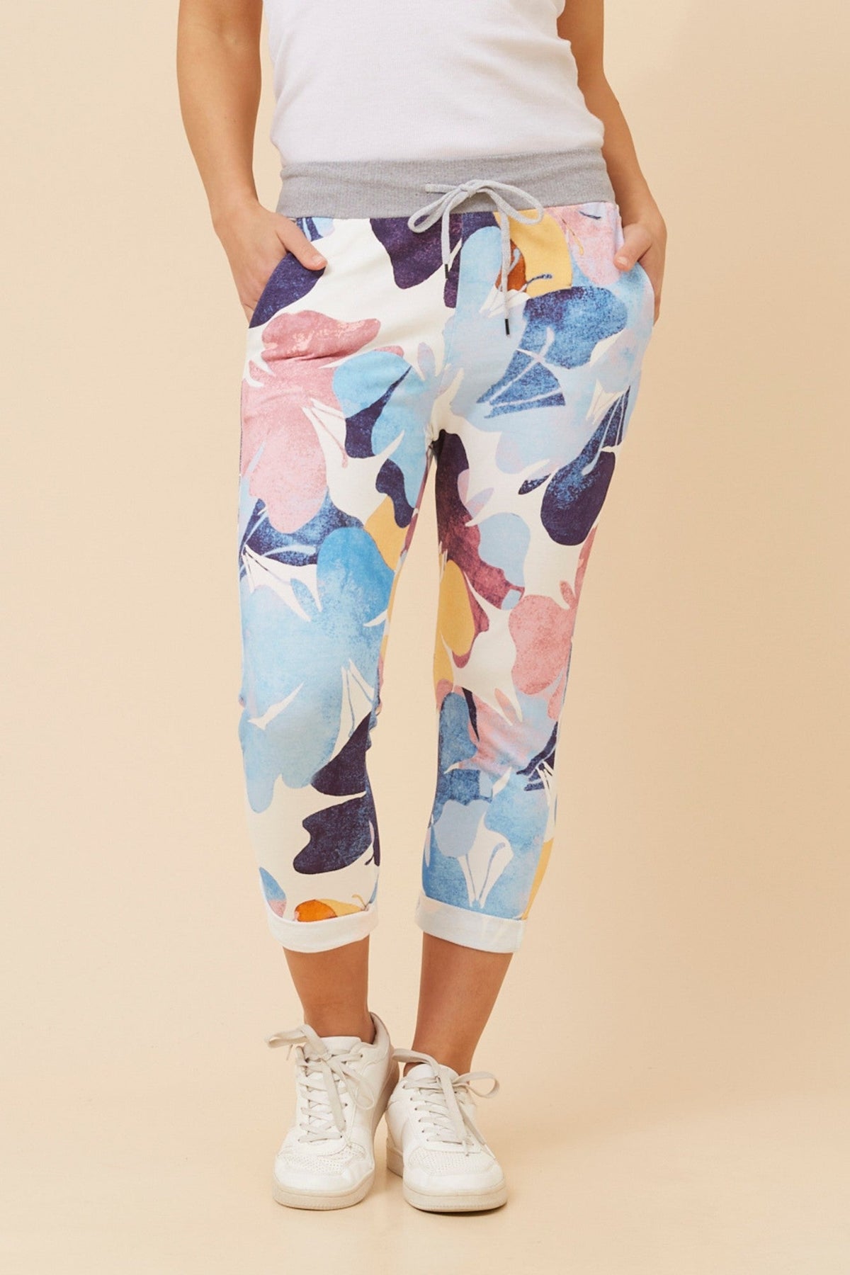 GINNA BUTTERFLY PRINT PANTS (Multi White)