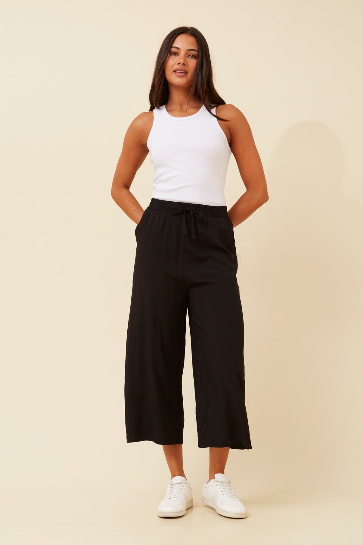 SUZE SOLID CULOTTE PANTS (Black)