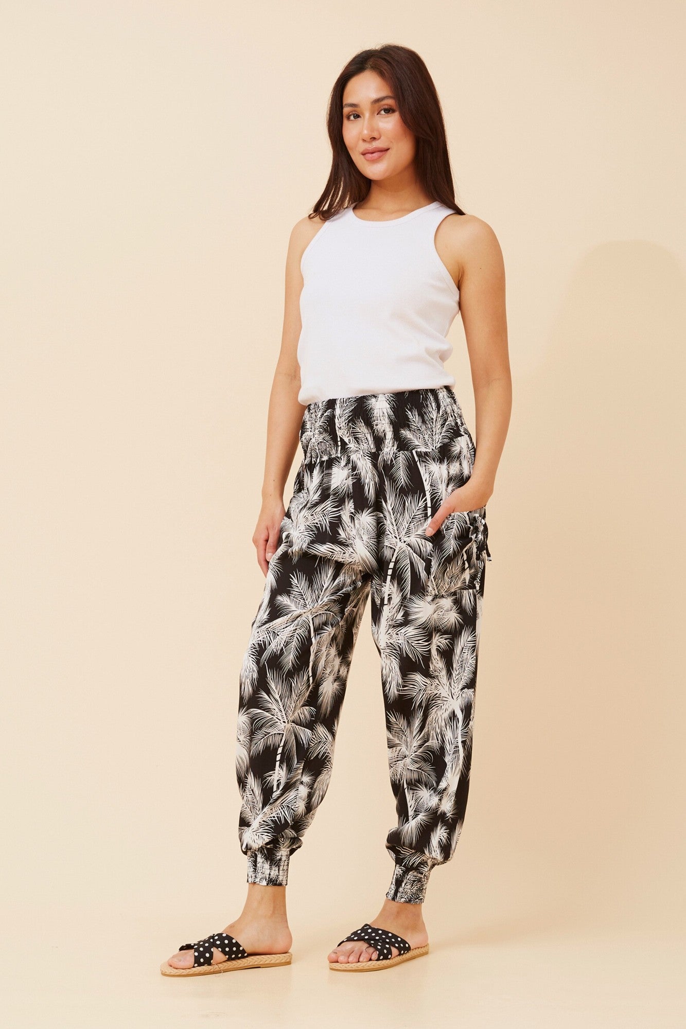 TROPICAL PRINT HAREM PANTS (Black And White)