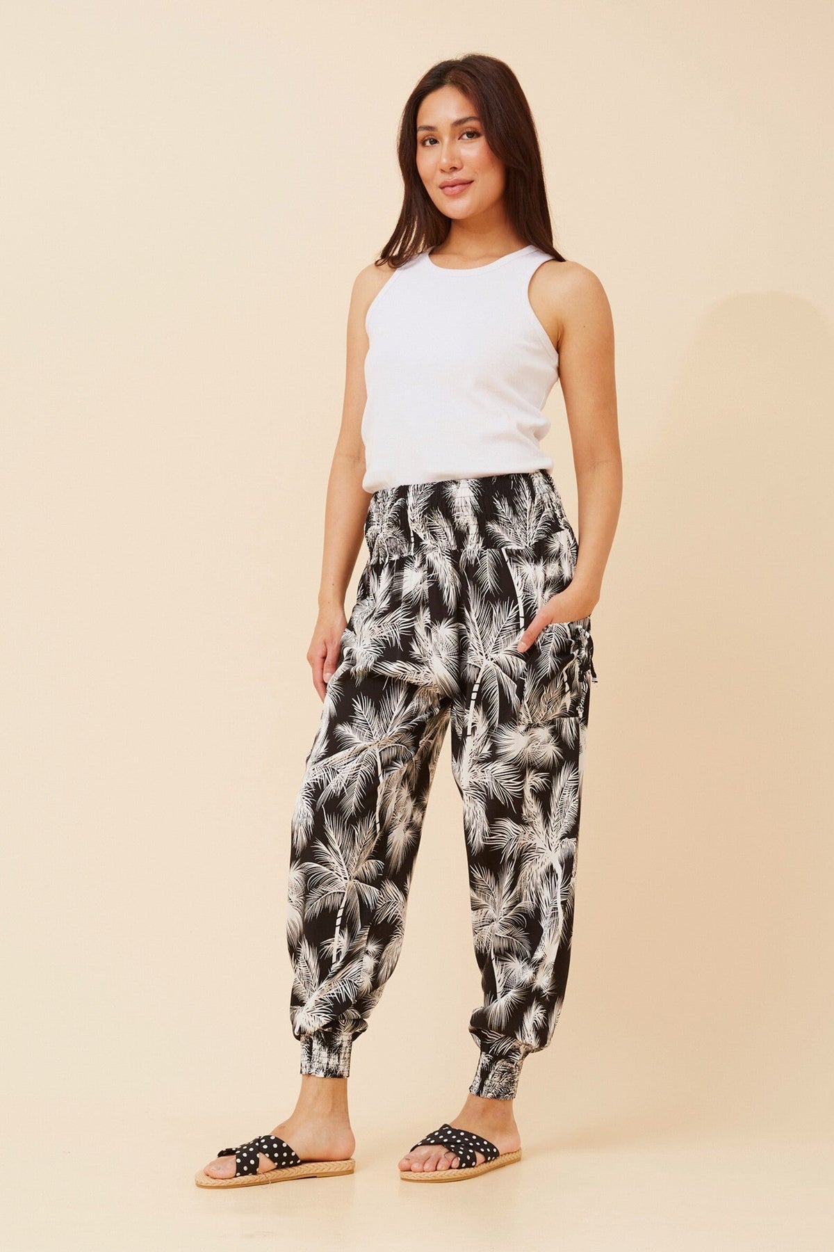 TROPICAL PRINT HAREM PANTS (Black And White)