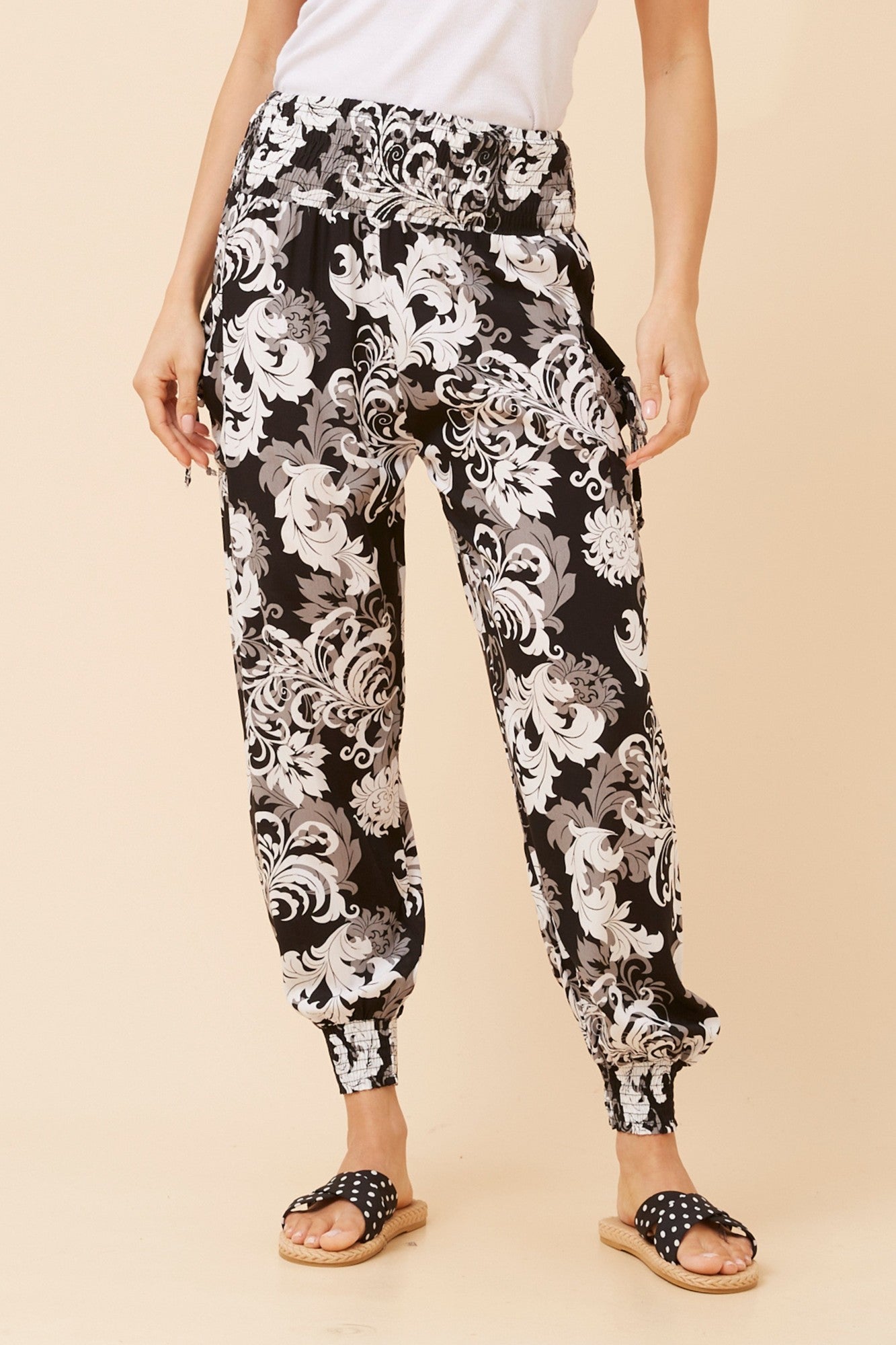 LEAF PRINT HAREM PANTS (Black And White)