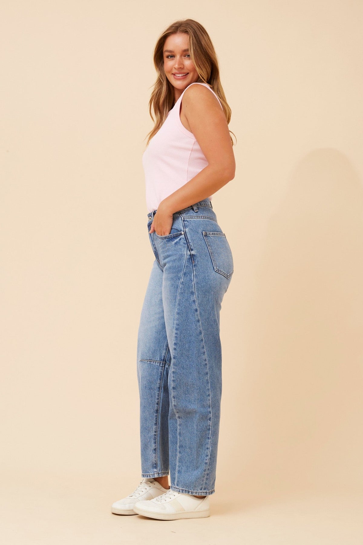 JESSALYN DENIM BARREL PANTS (Light Denim)