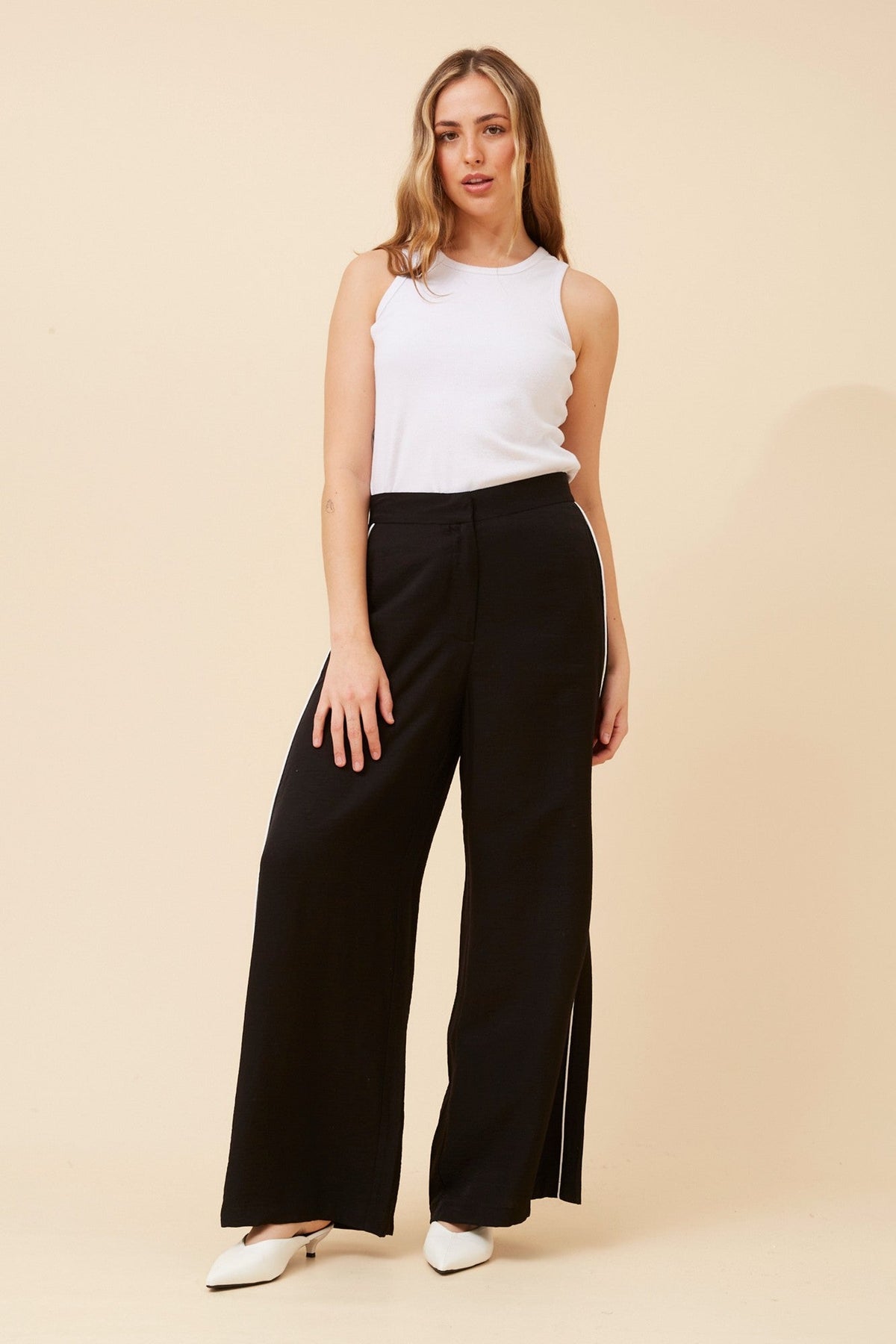 MIRIELLE SOLID WIDE LEG PANTS (Black)