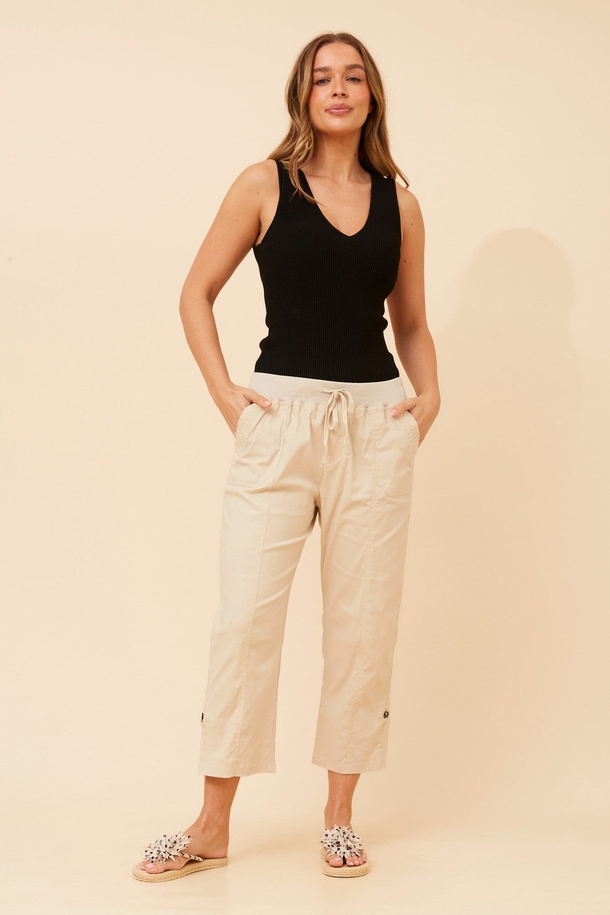 YOLLIE SOLID CROP PANTS (Walnut)
