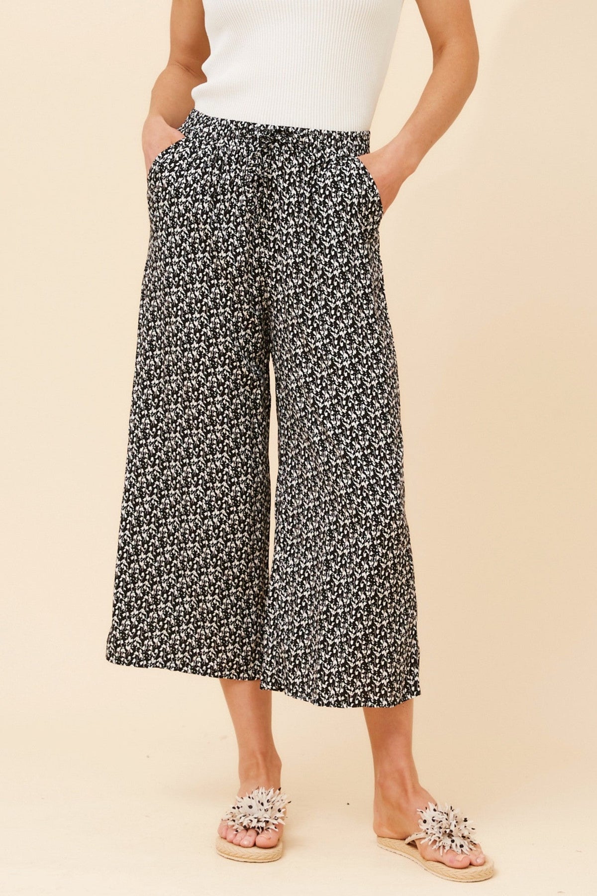 SUZE ABSTRACT PRINT CULOTTES (Black And White)