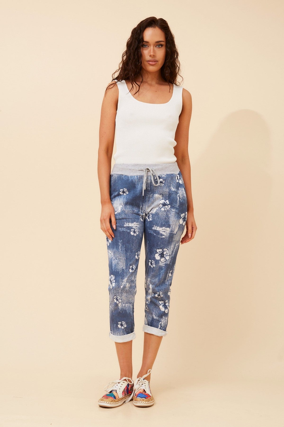 GINNA FLORAL JOGGER PANTS (Blue)
