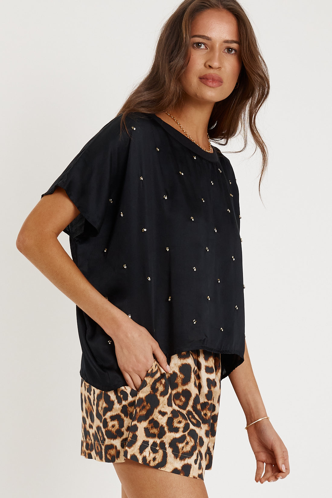 Rubyyaya Bienvenue T-Shirt (Black)
