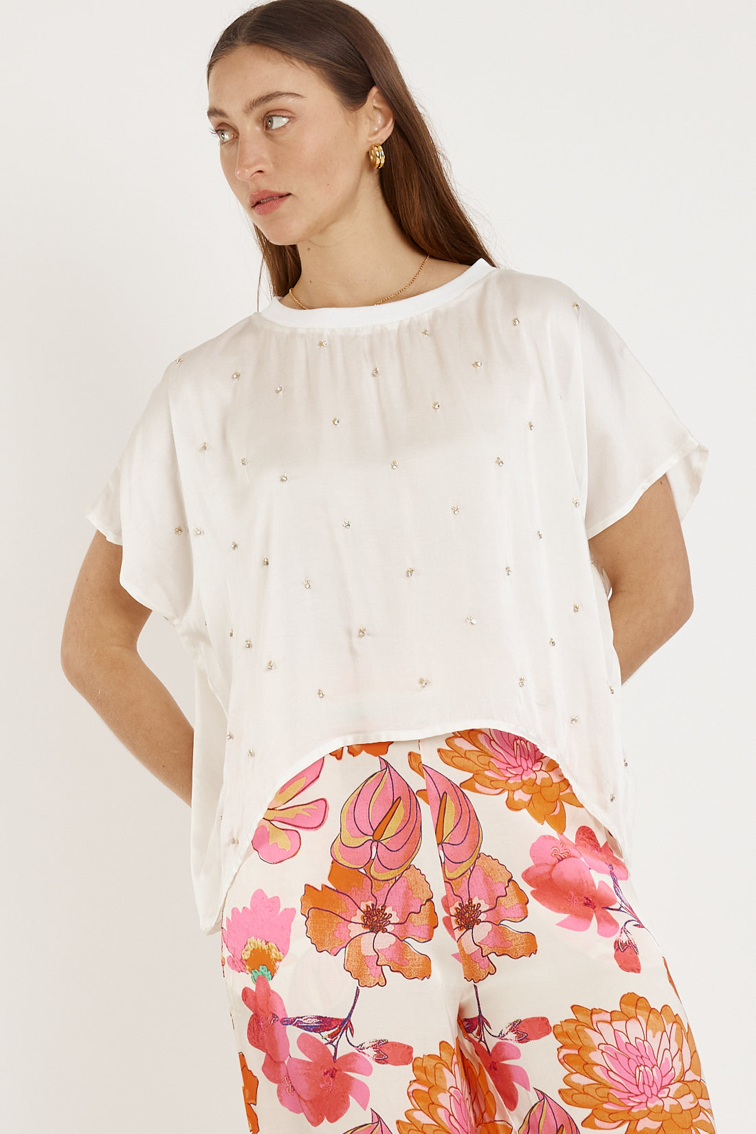 Rubyyaya Bienvenue T-Shirt (Cream)