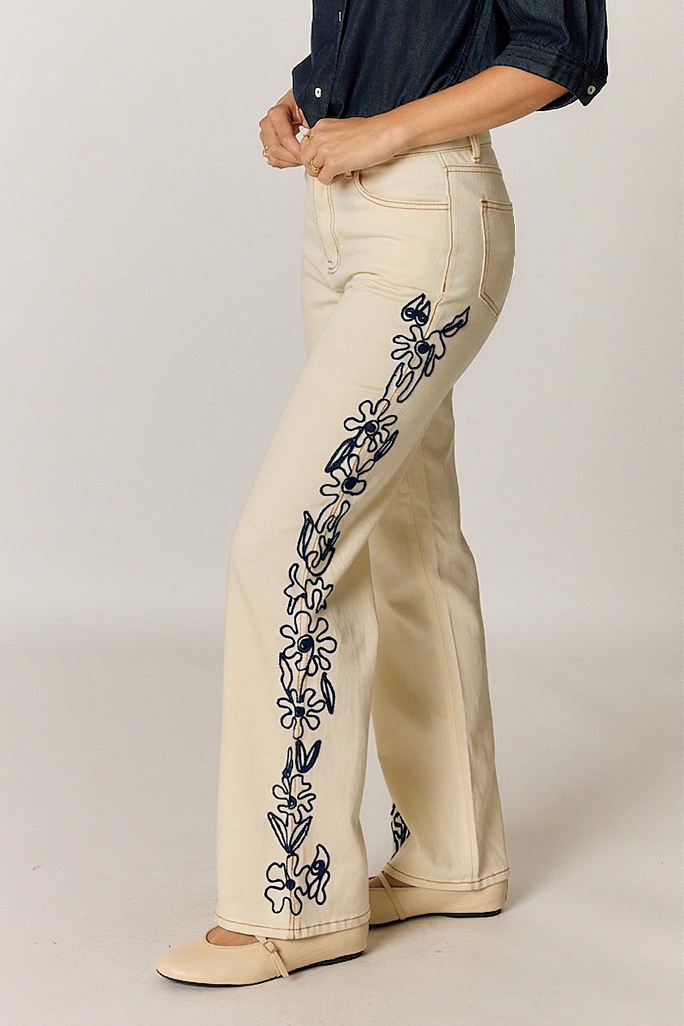 Rubyyaya Carmi Floral Embroidered Jean Natural (Red)