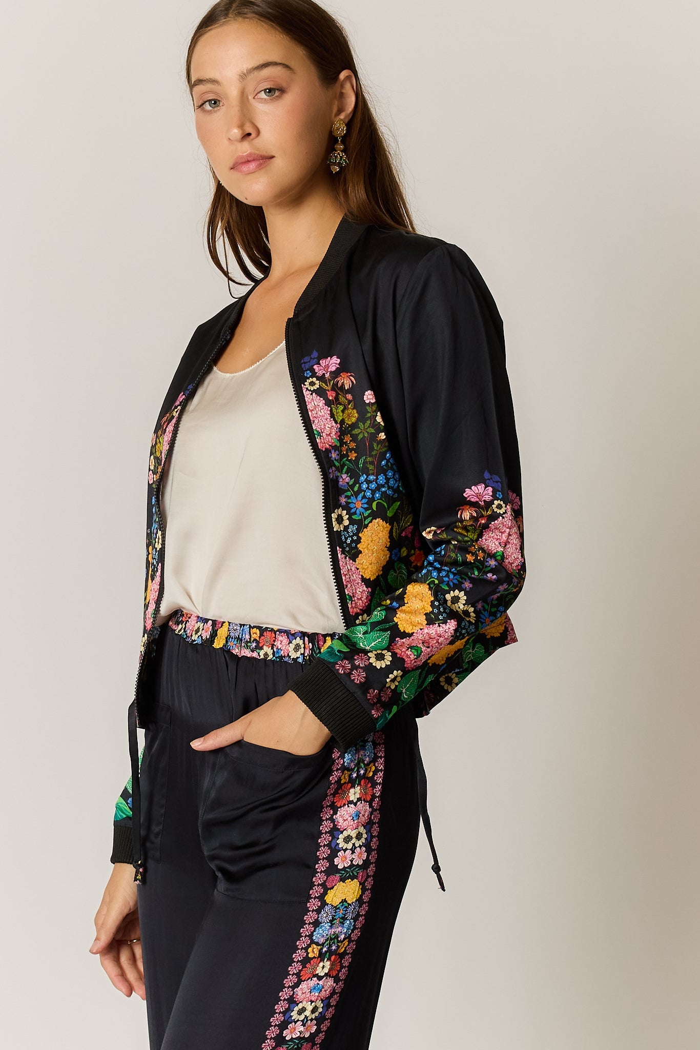 Rubyyaya Delicia Jacket (Black)