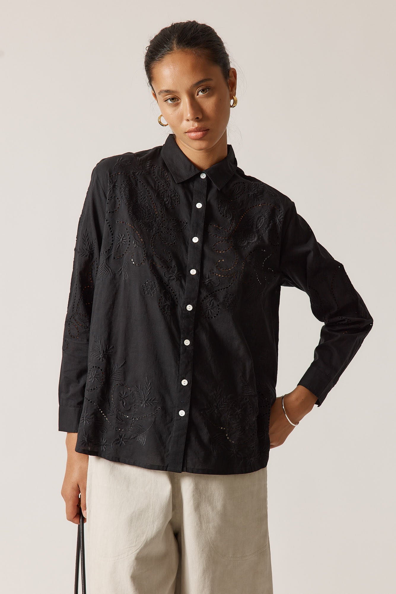 Rubyyaya Driftwood Shirt (Black)